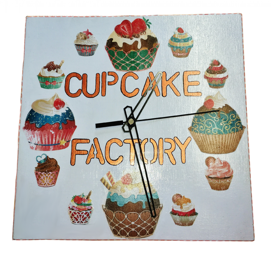 Træ ur carrer model "cup-cake 
