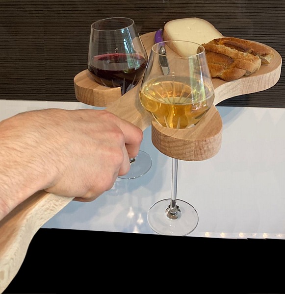 FSC naturb&oslash;getr&aelig; sk&aelig;rebr&aelig;t model guitar plads til 2 glas