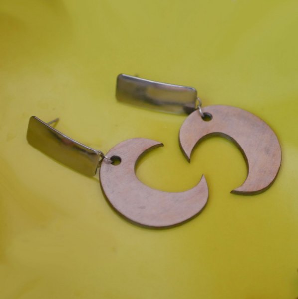 Fors&oslash;lvede patinerede tr&aelig; &oslash;reringe 