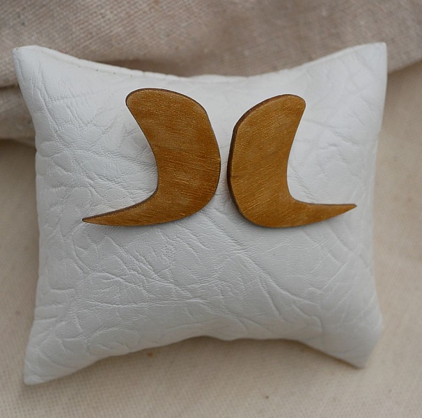 Grafiske &oslash;reringe i forgyldt tr&aelig;