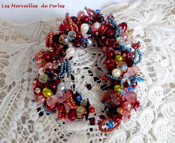 Bracelet Fleur de Chine avec des cristaux et pierres fines