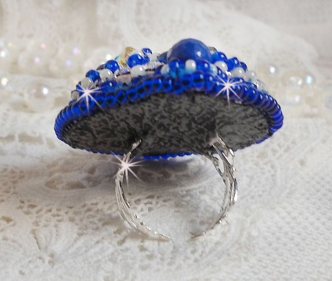 Blue Palace ring, et autentisk design med blå frøperler og Swarovski krystaller