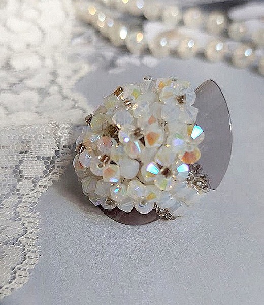 Krystalring med Swarovski krystalfacetter og spinnere