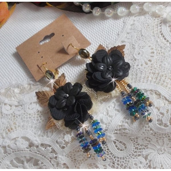 BO Sort og guld Dreamcatcher Tassels broderet med fine blonder og Swarovski-krystaller