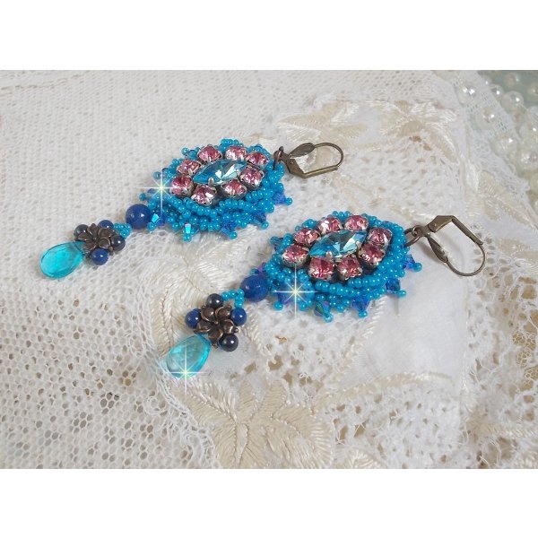 BO Belle Epoque broderet med Swarovski-krystaller, metalperler, runde perler og fr&oslash;perler