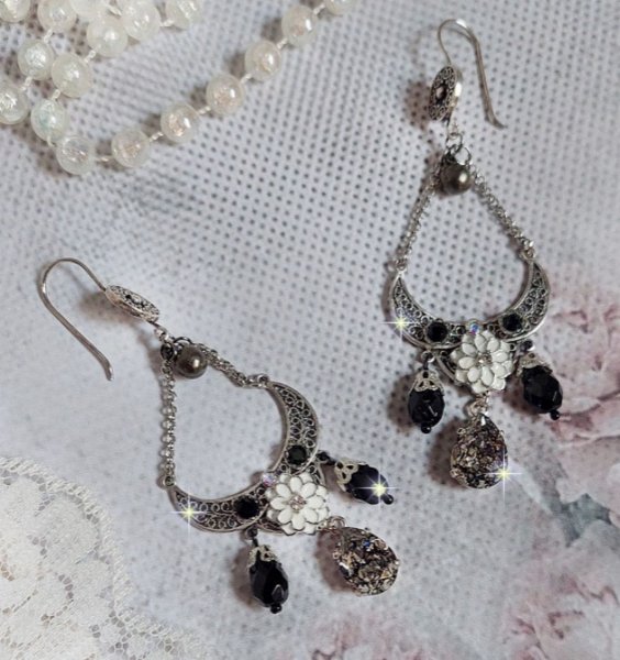 BO Bohochic argent&eacute;es et Noir cr&eacute;es avec des cabochons poire en cristal, breloque &eacute;poxy, poires en verre sur des crochets d'oreilles en argent 925