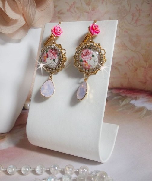 BO Bouquet Valentine skabt med glascabochoner af rosenbuket, cabochoner af harpiks og Swarovski-krystaller 