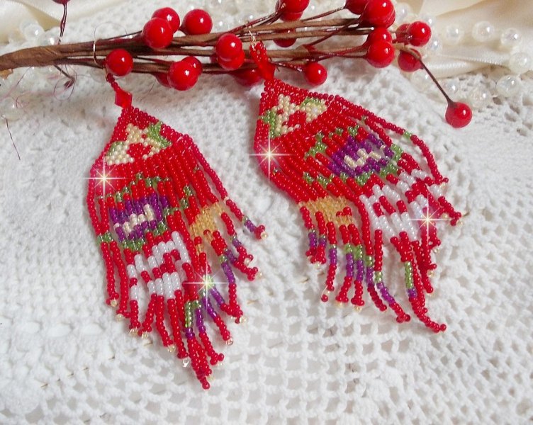 BO Crocus mont&eacute;es avec rocailles en verre, perles cristal Swarovski et crochets Gold Filled 14 carats 