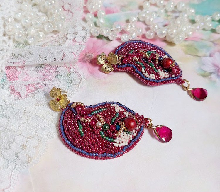 BO Enchantement d'Automne broderet med Swarovski-krystaller, perler og frøperler