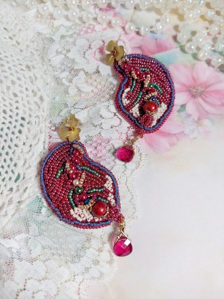 BO Enchantement d'Automne broderet med Swarovski-krystaller, perler og fr&oslash;perler