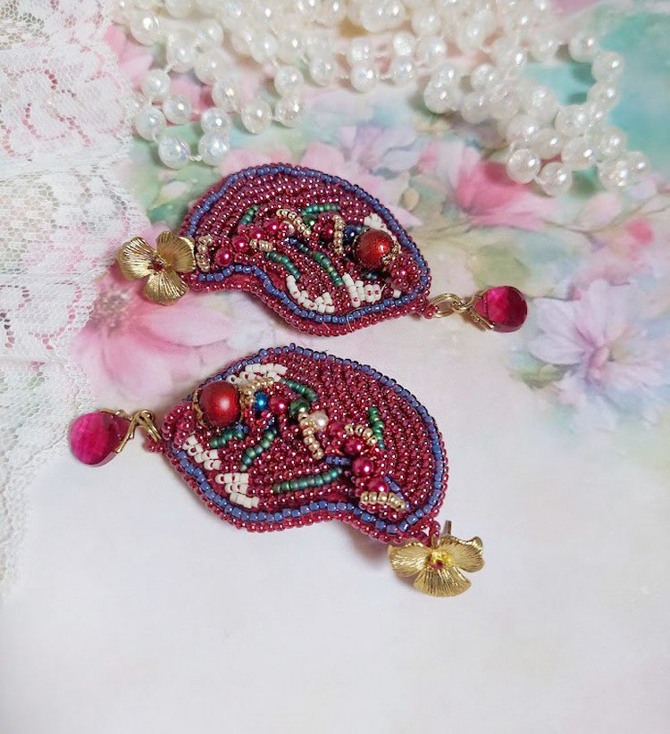 BO Enchantement d'Automne broderet med Swarovski-krystaller, perler og frøperler