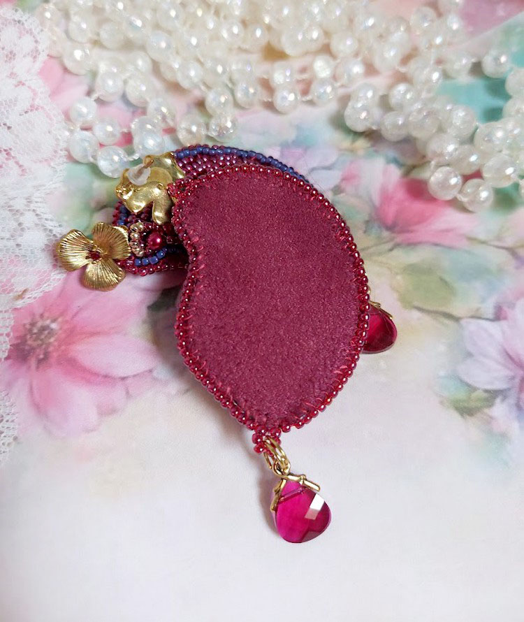 BO Enchantement d'Automne broderet med Swarovski-krystaller, perler og frøperler