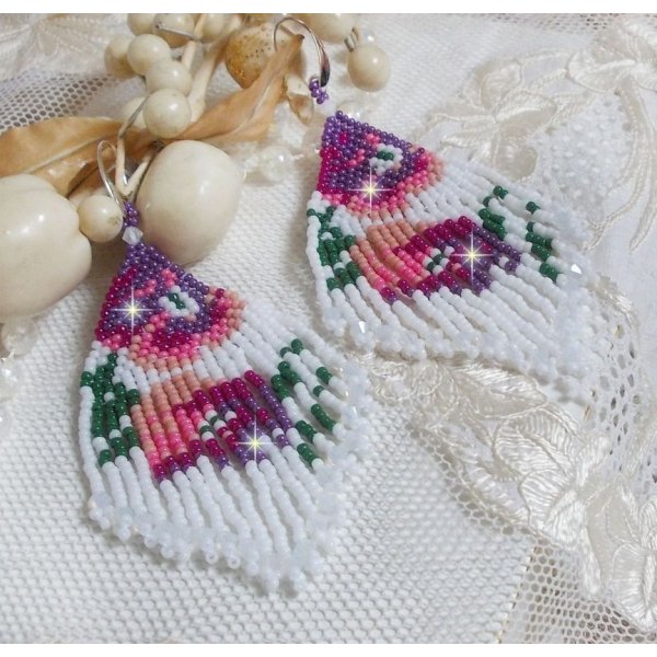 BO Cherry Blossoms skabt med Opaque White, Pink i forskellige nuancer, Green med Toupies