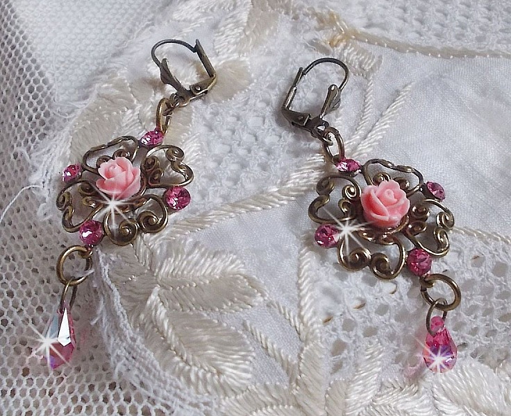 BO Irresistible Eden Collection med disse Swarovski-krystaller monteret p&aring; bronze lysestager