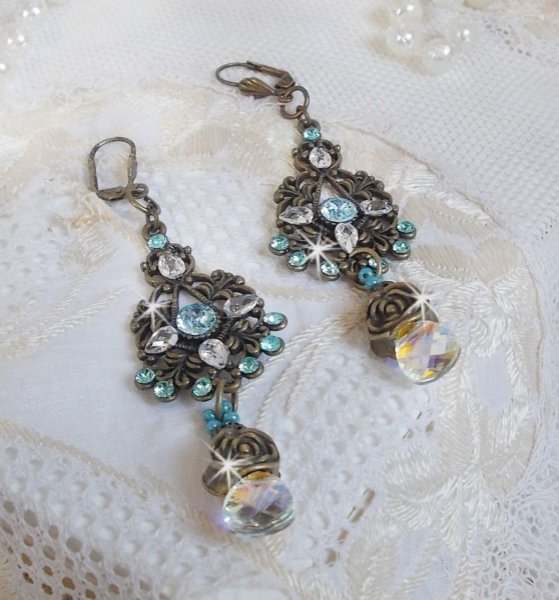 BO Lady in Blue monteret med Swarovski krystaller og Zirconium med bronze tilbeh&oslash;r