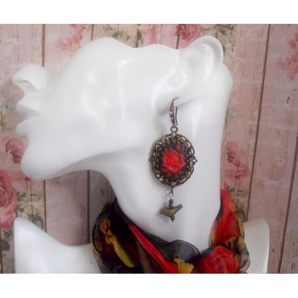 BO Loly Roses skabt med harpiks cabochons, krystal rhinestone k&aelig;de med bronze tilbeh&oslash;r