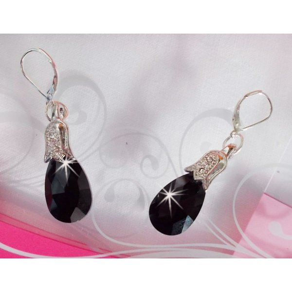 BO Merveilles Jet skabt med sm&aring; s&oslash;lvfarvede rhinsten og facetterede dr&aring;ber