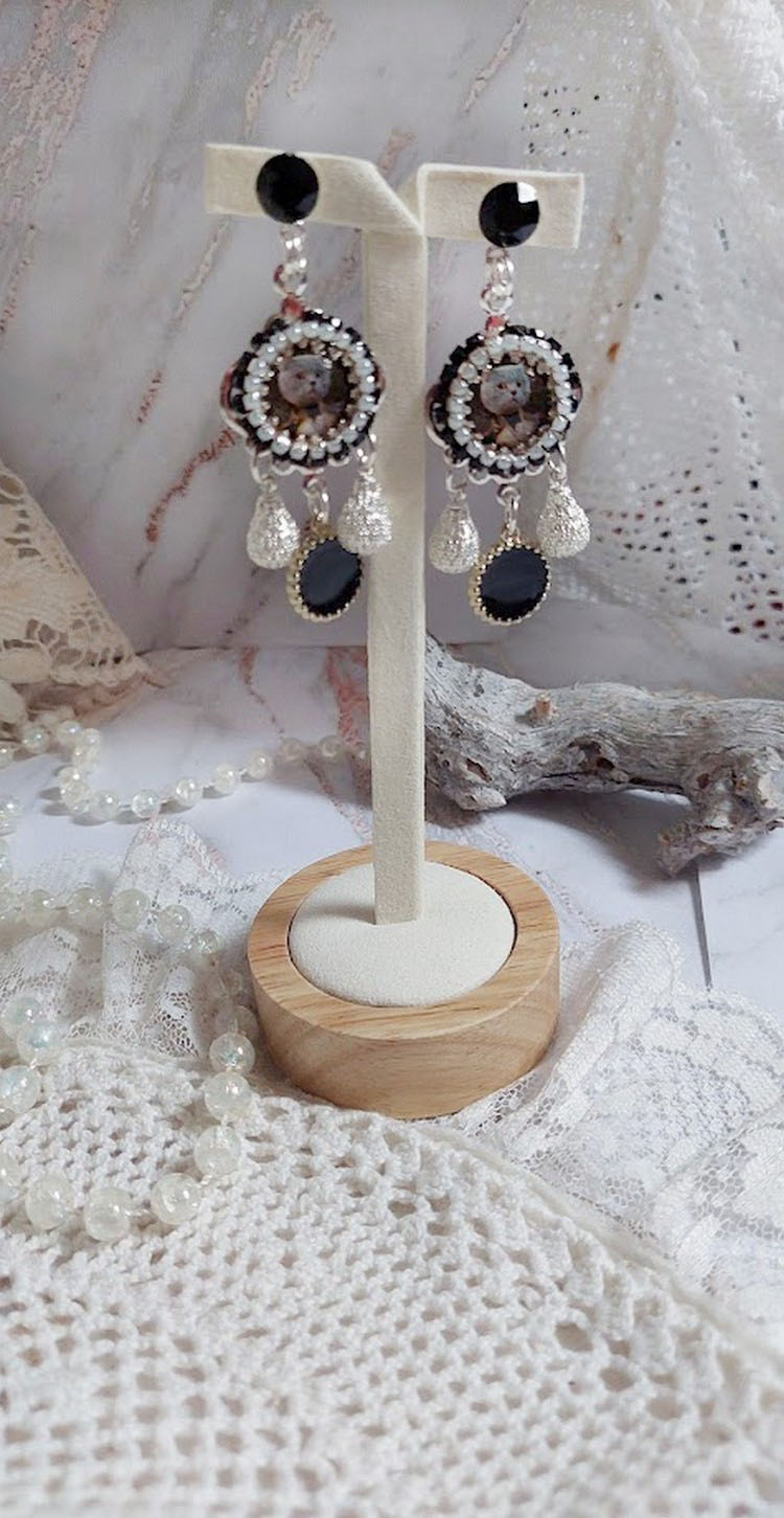 BO Mimichat Steampunk avec cabochons verres, strass, breloques époxy, perles cristal Swarovski et clous argent