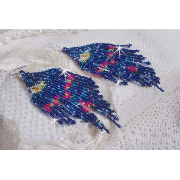 BO Vandliljer skabt med Miyuki fr&oslash;planter og Toho i bl&aring;, pink, hvid, gul, orange og gr&oslash;n