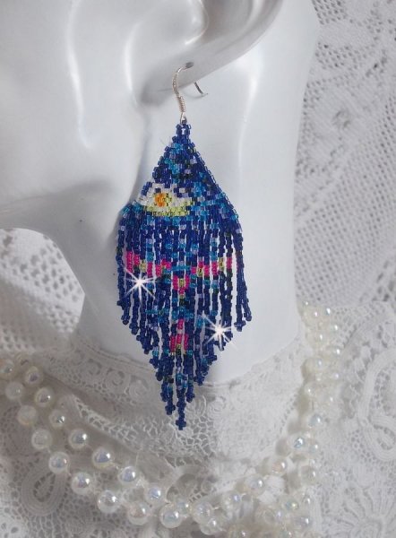 BO Vandliljer skabt med Miyuki fr&oslash;planter og Toho i bl&aring;, pink, hvid, gul, orange og gr&oslash;n