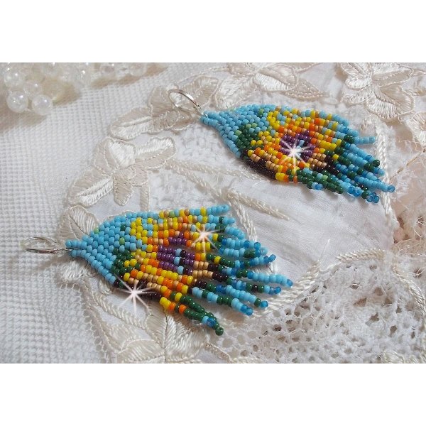 BO Sunflower skabt med for&aring;rsfarvede sten og s&oslash;lv sveller 925/1000