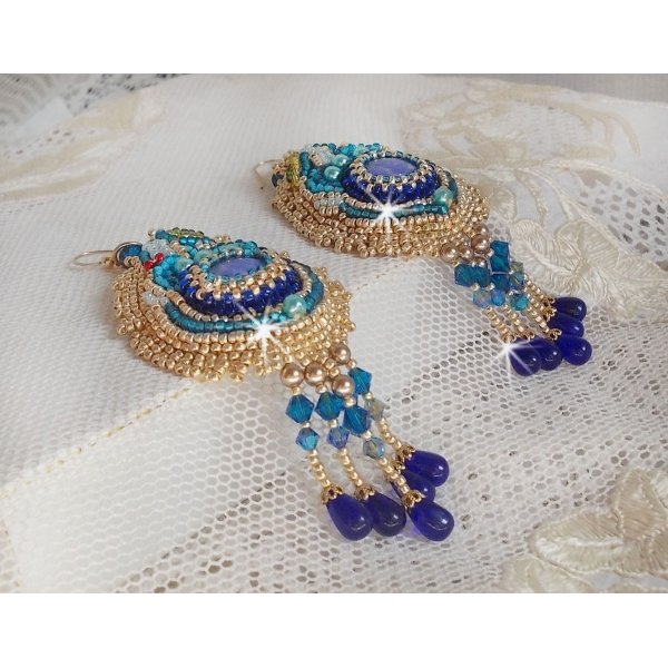 BO Papillon Or Bleu brod&eacute;es avec des gouttes, pierres de gemme et rocailles