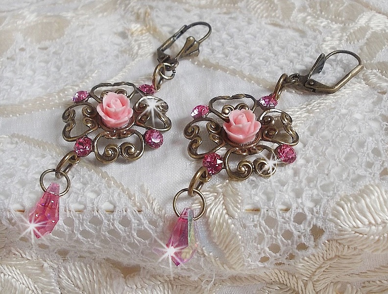 BO Irresistible Eden Collection med disse Swarovski-krystaller monteret p&aring; bronze lysestager