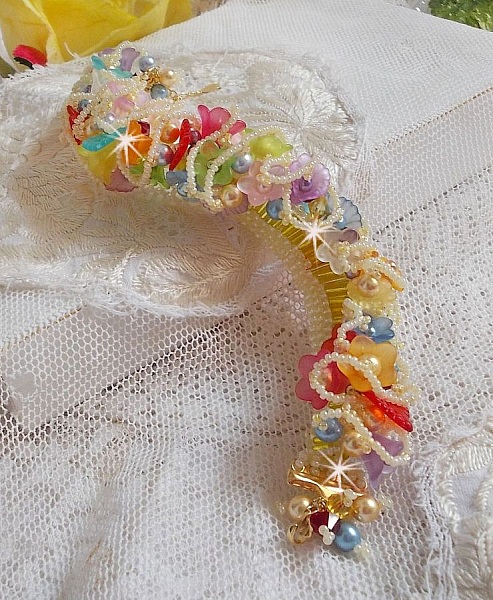 Garden Flowers armb&aring;nd med Swarovski perler, Frosted blomster, 3 micron forgyldt l&aring;s