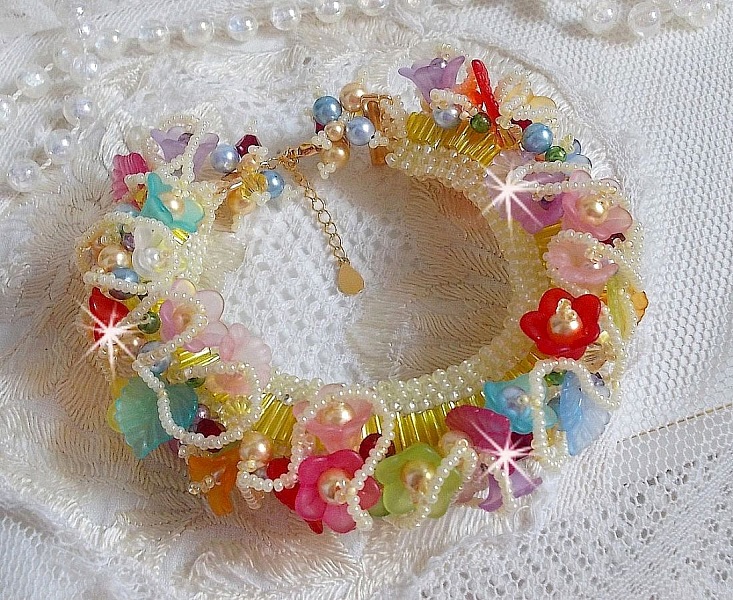 Garden Flowers armb&aring;nd med Swarovski perler, Frosted blomster, 3 micron forgyldt l&aring;s