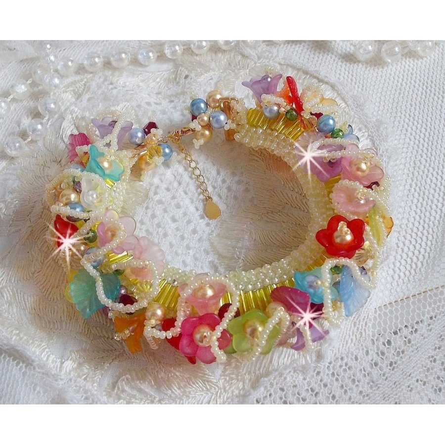 Garden Flowers armbånd med Swarovski perler, Frosted blomster, 3 micron forgyldt lås