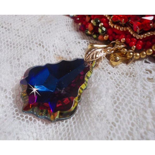 Mia Haute-Couture Barok / Vintage halsk&aelig;de broderet med Swarovski-krystaller, forgyldt, forskellige kvalitetsperler