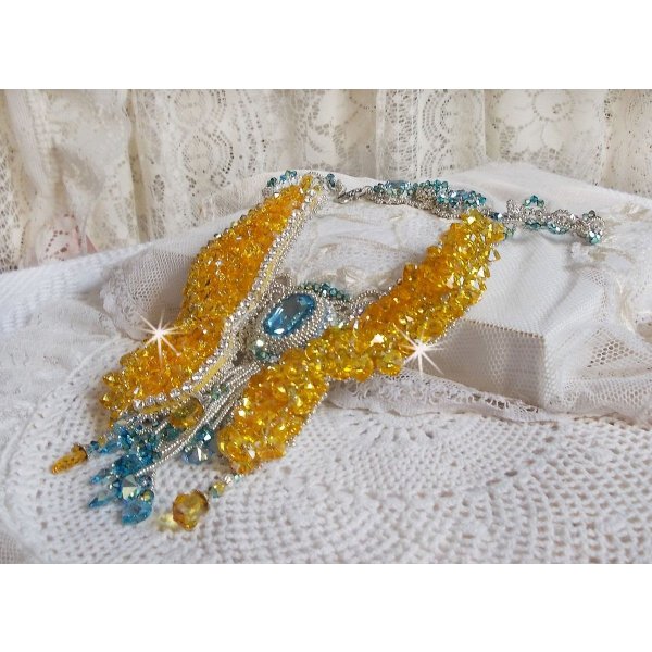 Versailles Haute-Couture sommerfuglehalsk&aelig;de broderet med Swarovski-krystaller, s&oslash;lv Miyuki fr&oslash;perler og 925/1000 s&oslash;lvtilbeh&oslash;r 