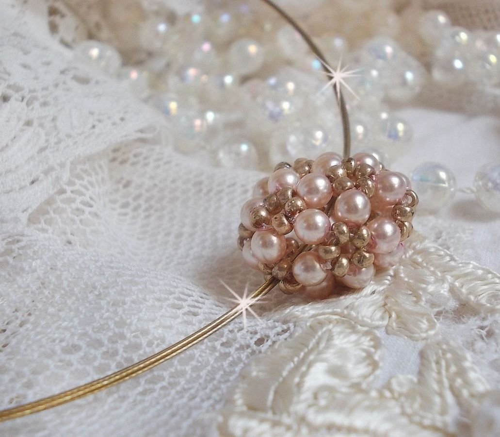 Pearl Ball vedhæng halskæde med Swarovski krystalperler