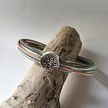 Bracelet femme aux cuirs ronds pastels et charme Arbre de vie