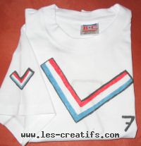 maillot de football peinture sur tee-shirt