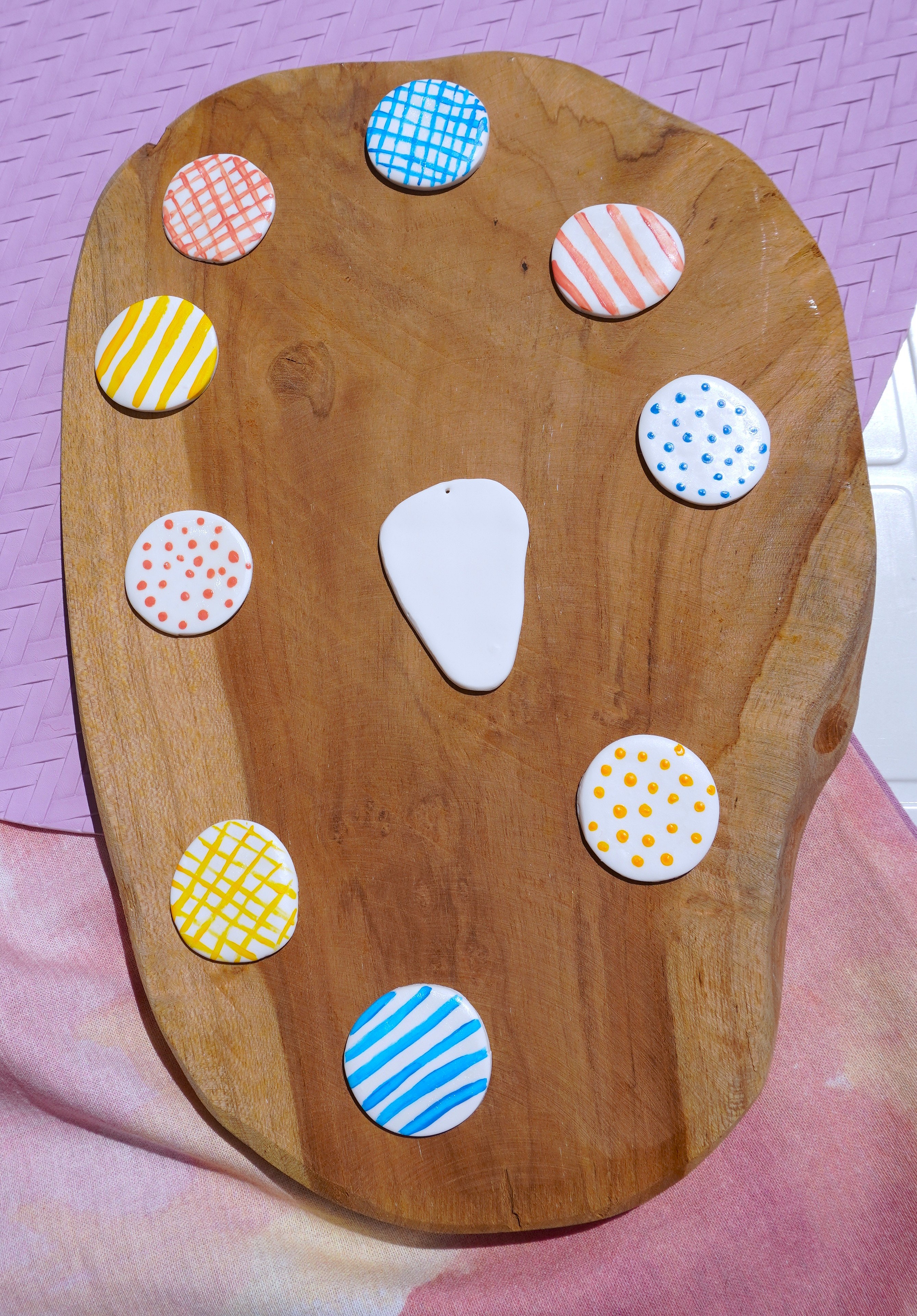 Boucles d'oreilles en argile polym&egrave;re Pollen