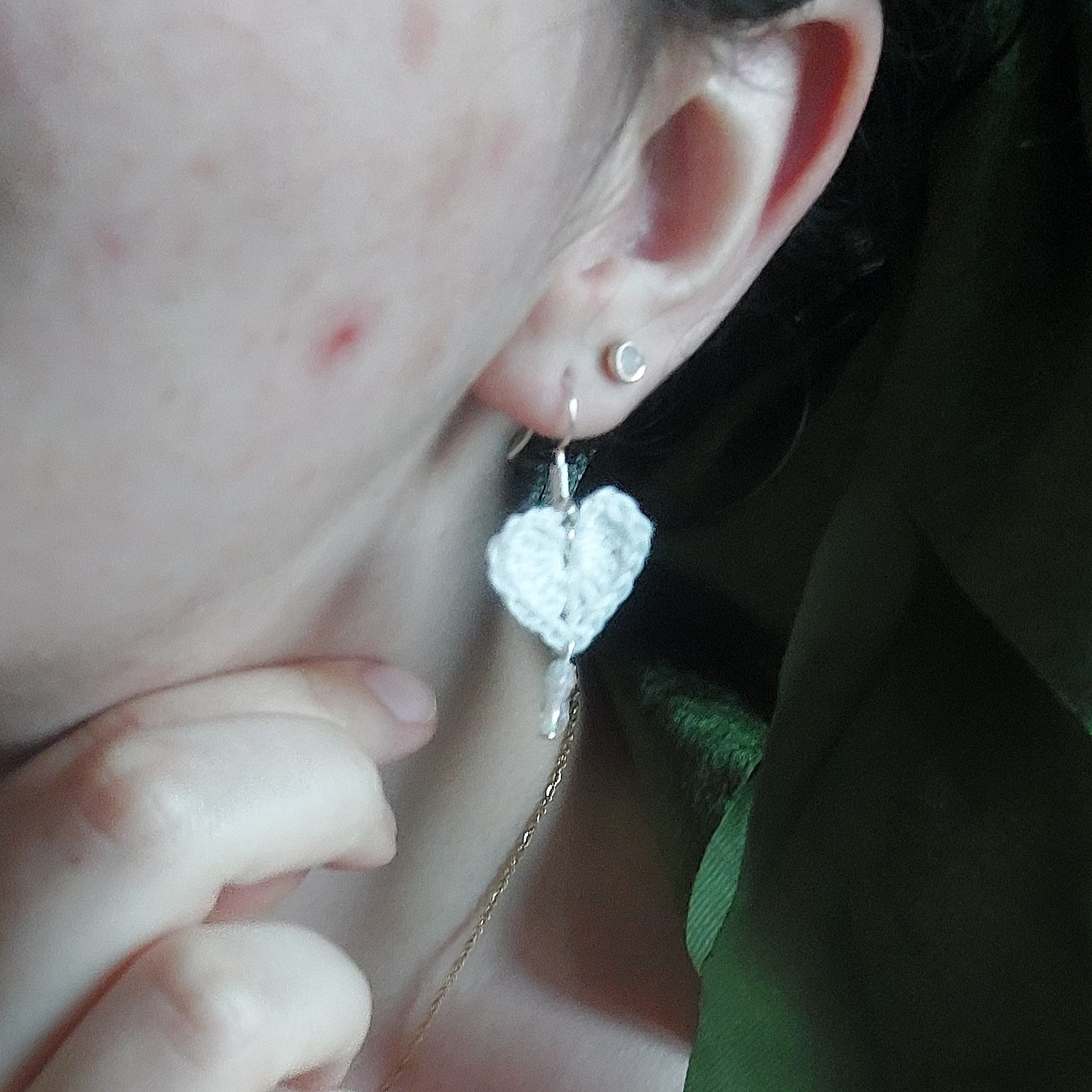 Boucles d'oreilles au crochet c&oelig;ur simple et perles